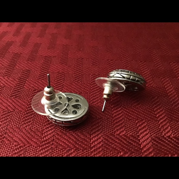 💋Earrings 3 Carat Crystal💋 - Picture 4 of 4